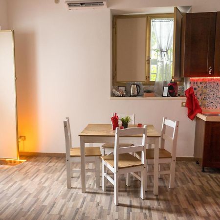 L'Oasi Di Luis Villa Napoli Esterno foto